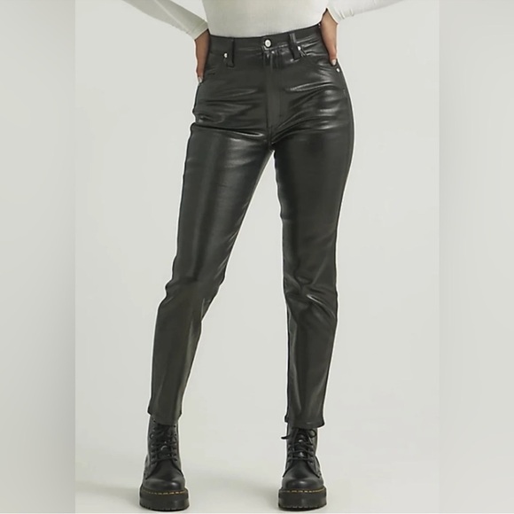 Woman’s NWTs Wrangler Black Leather Walker High Rise Slim Jeans - Picture 10 of 12